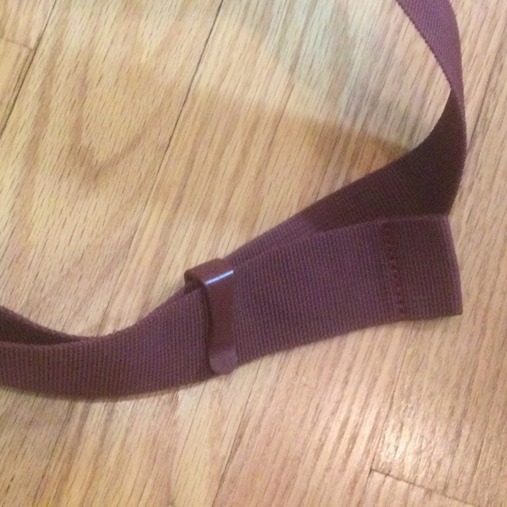 Herschel Supply Burgundy Hip Pack - Picture 9 of 16
